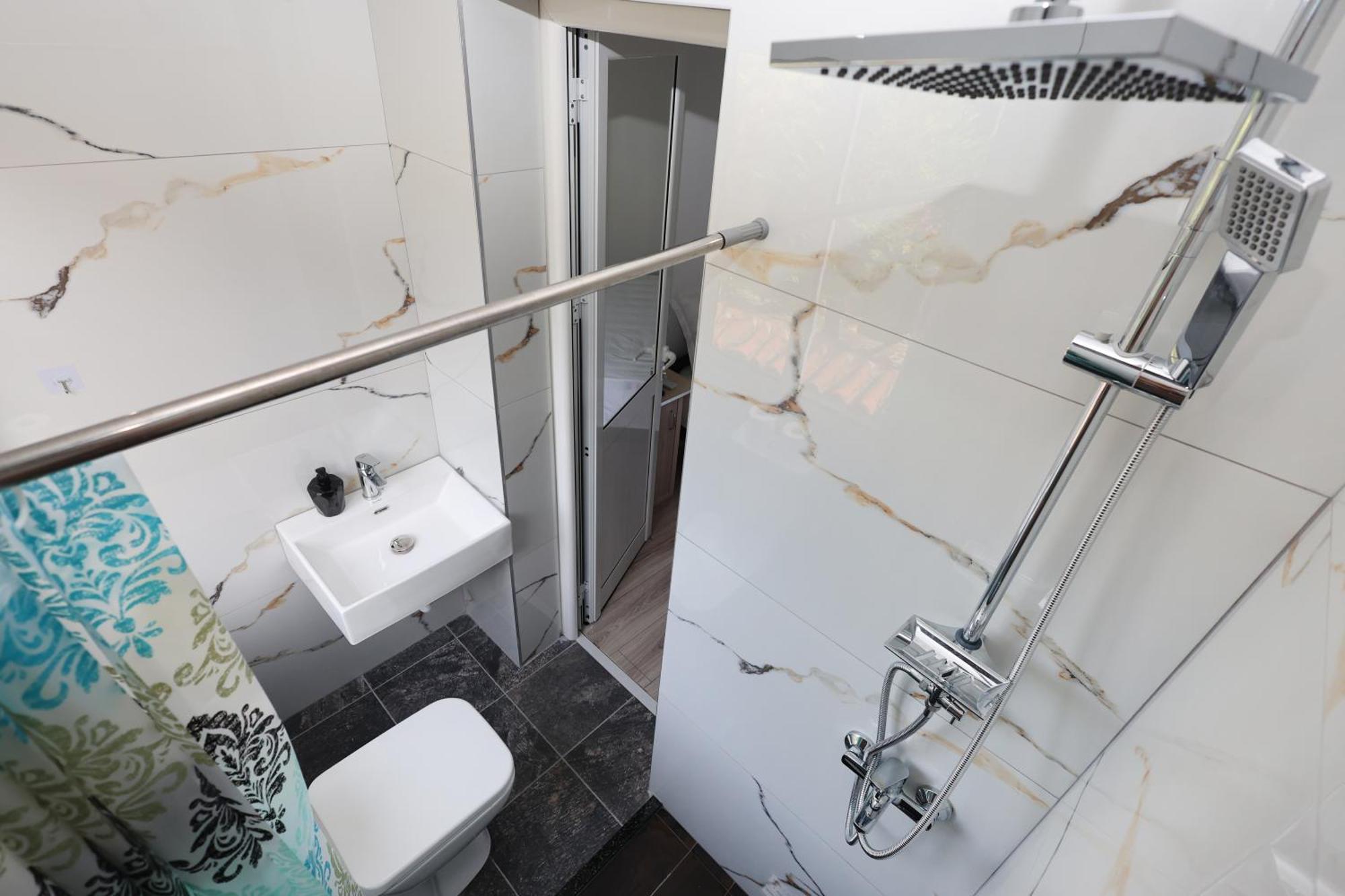 Guesthouse Noke Berat Zewnętrze zdjęcie